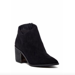 Kenneth Cole Reaction Cue the Music Suede Embellished Block Heel Ankle Bootie 6